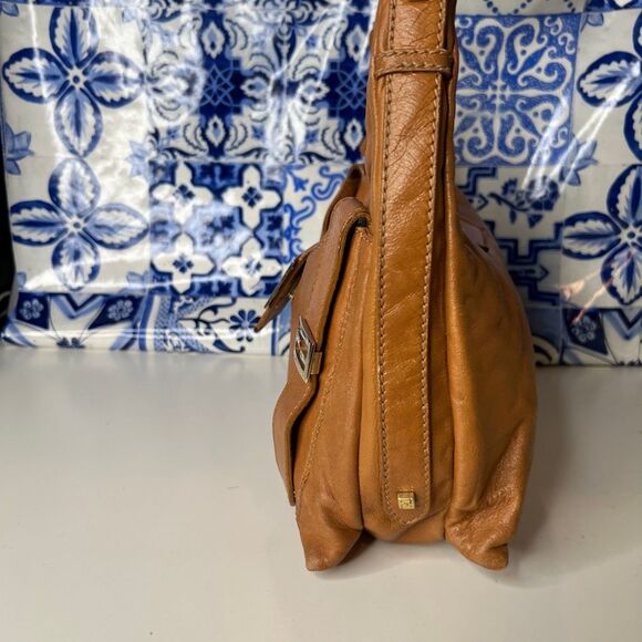 Fendi genuine leather Fendi Tan Leather Mamma Baguette Bag Y2K - Picture 4 of 9